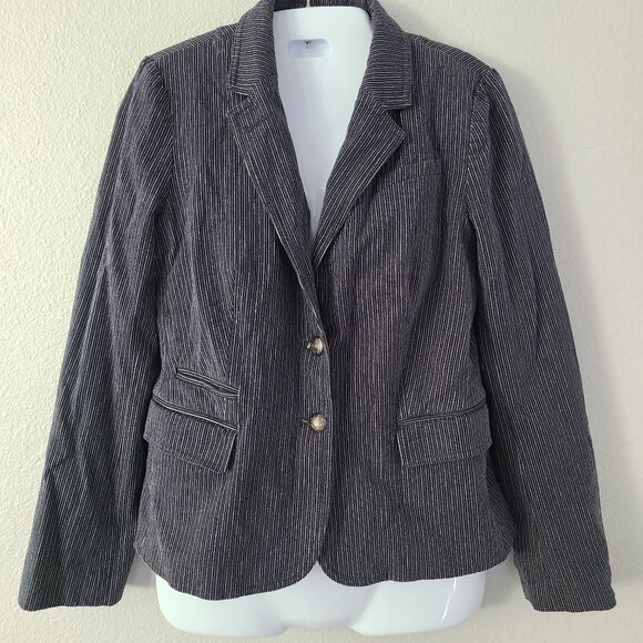 Banana Republic Jackets & Blazers - Banana Republic women's blue and white striped blazer size 6